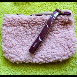 ⚡️ Ipsy Fuzzy Pink Cosmetic Bag NWT